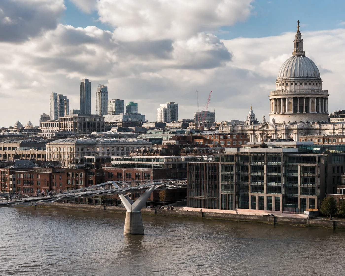 أفق لندن مع كاتدرائية سانت بول | London skyline with St Paul's Cathedral
